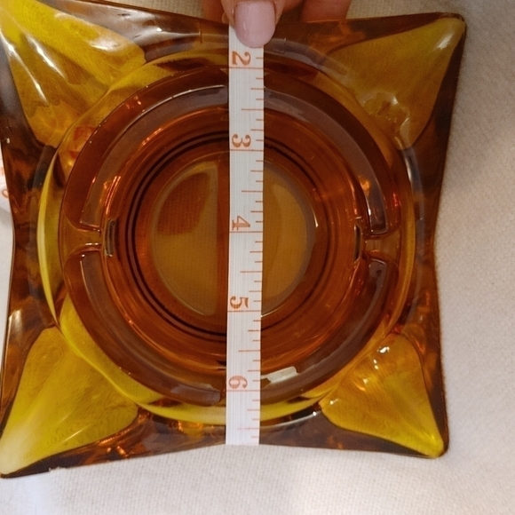 Vintage Amber Glass Set of Ashtrays - Picture 10 of 10